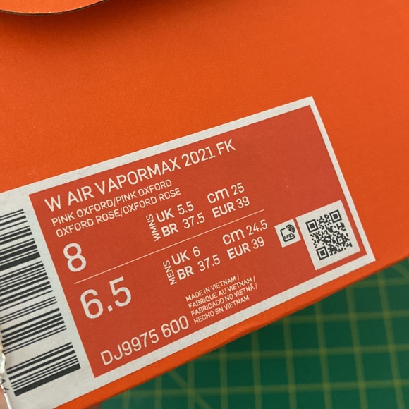 WOMENS AIR VAPORMAX 2021 FK - Picture 9 of 9